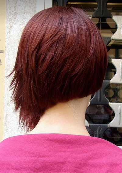  asymetryczny tył fryzury krótkiej, uczesanie damskie zdjęcie numer 60A